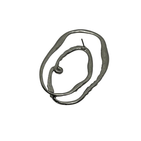 Vintage Silver Spiral Statement Earring - Abstract Hammered Metal with Crystals - Picture 8 of 8